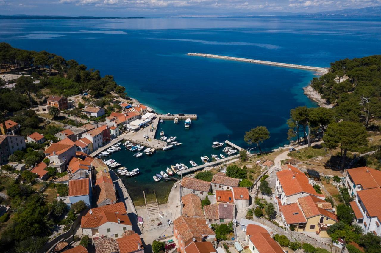 Holiday Home Villa Esperanca Veli Lošinj Eksteriør bilde