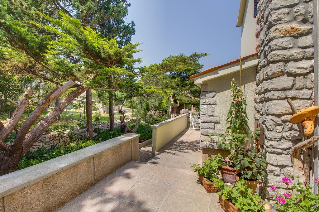 Holiday Home Villa Esperanca Veli Lošinj Eksteriør bilde