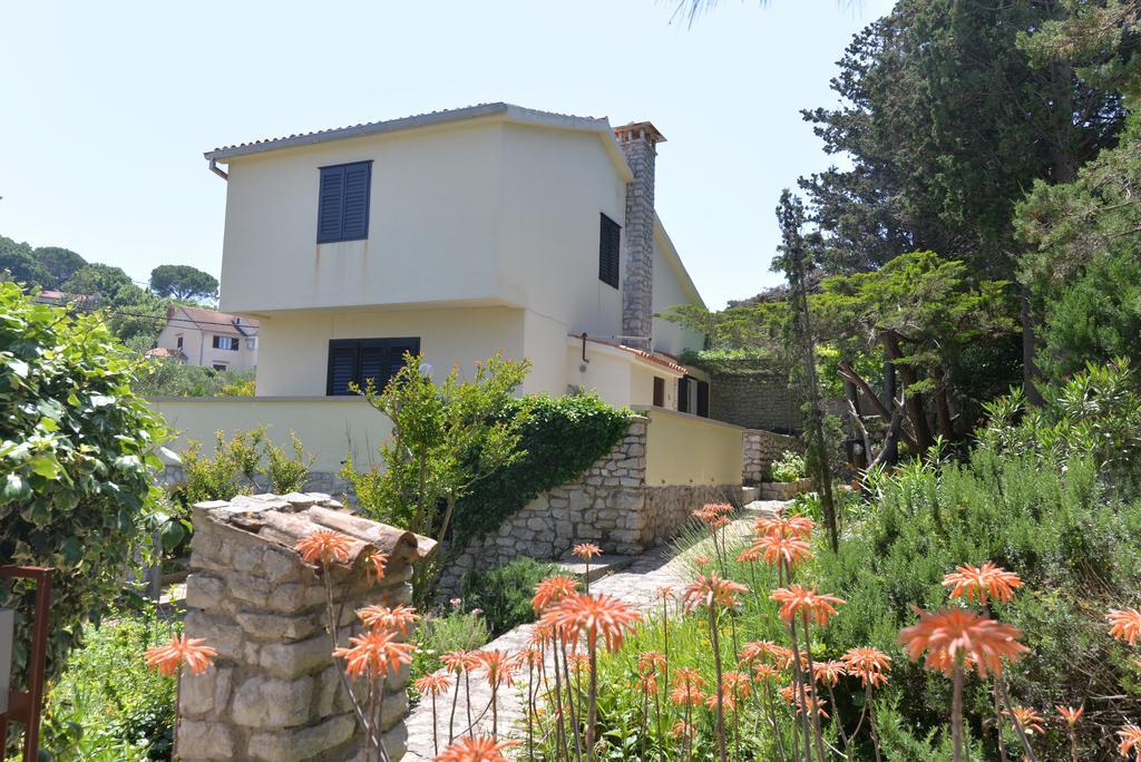Holiday Home Villa Esperanca Veli Lošinj Eksteriør bilde