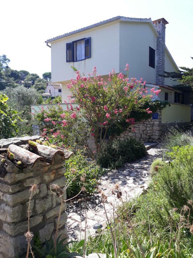Holiday Home Villa Esperanca Veli Lošinj Eksteriør bilde